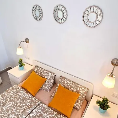 Paradise - Max. 4 Personen - Wifi - Pool Apartmán *